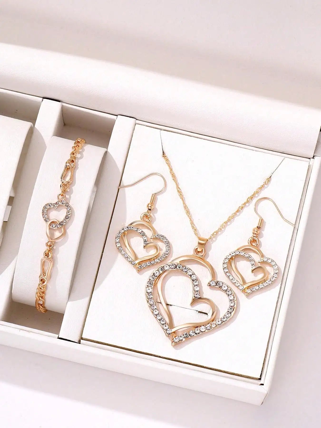 3 Pcs Set Heart Shaped Jewelry Set Of Earrings And Pendant Necklace